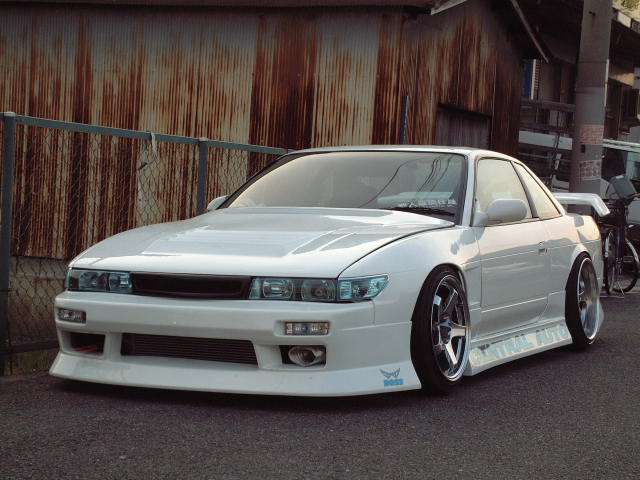 usedcar1nissan_silvia01_148_h03_000_pear